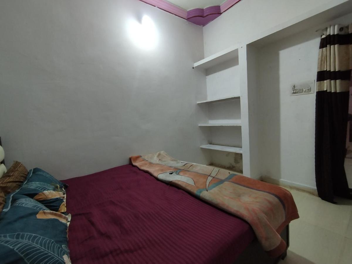 Kalpeshwar Homestay Удджайн Экстерьер фото